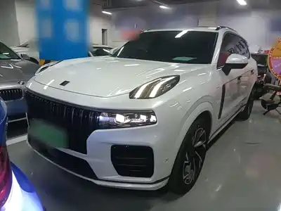 Lynk & Co 09 EM-P 2022