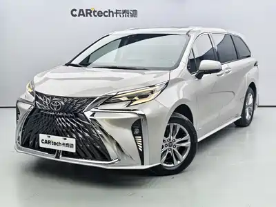 Toyota Sienna 2024