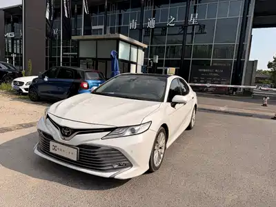 Toyota Camry 2019