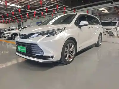 Toyota Sienna 2024