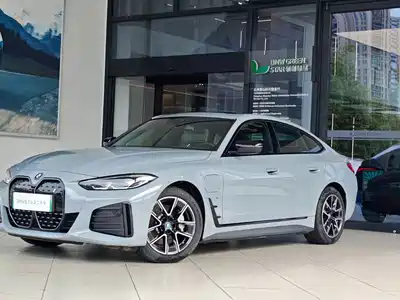 BMW i4 2025