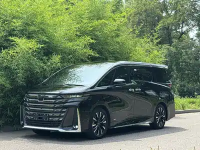Toyota Vellfire 2024