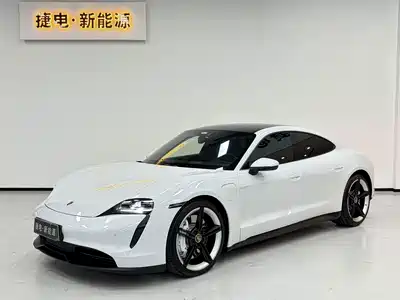 Porsche Taycan 2021