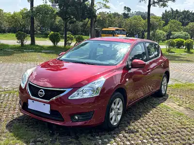 Nissan Tiida 2015