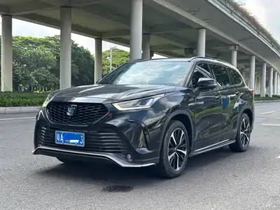 Toyota Crown Kluger 2023