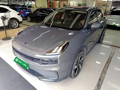 Lynk & Co 06 EM-P 2021