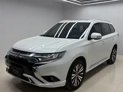 Mitsubishi Outlander 2022