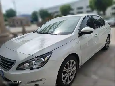 Peugeot 408 2015