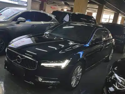 Volvo S90 2020