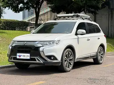 Mitsubishi Outlander 2021