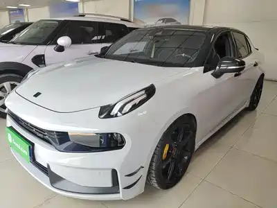 Lynk & Co 03 2020