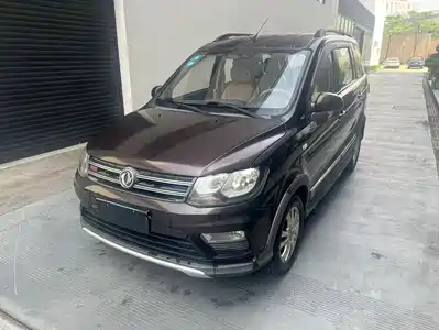 Dongfeng Fengguang 370 2016