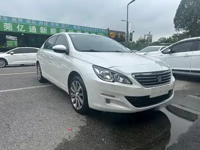 Peugeot 408 2016
