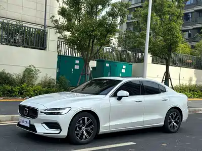 Volvo S60 2023