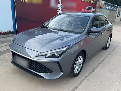 Roewe i5 2025
