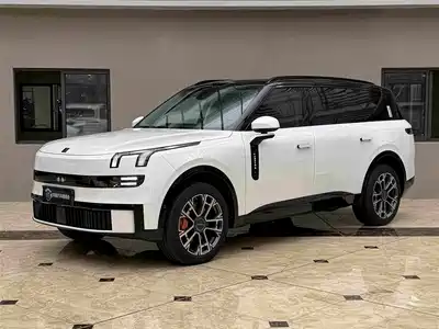 Lynk & Co 900 2026