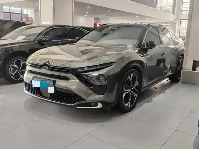 Citroën Versailles C5 X 2023