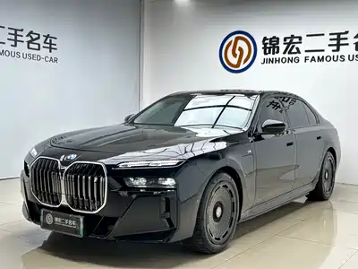 BMW i7 2023