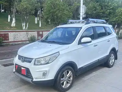 BAIC Huansu S3 2016