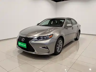 Lexus ES 2017
