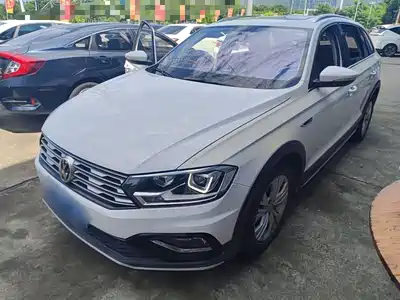 Volkswagen C-TREK 2018
