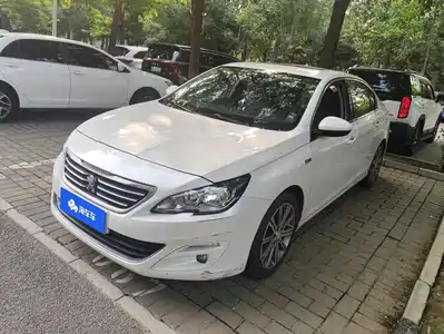Peugeot 408 2016