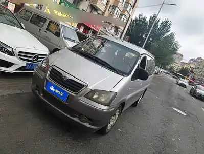 Dongfeng Fengxing Lingzhi 2012