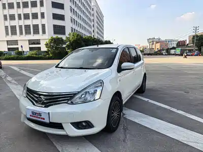Nissan Livina 2013
