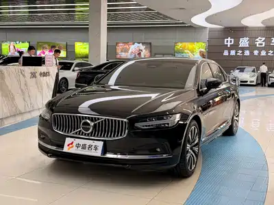 Volvo S90 2022