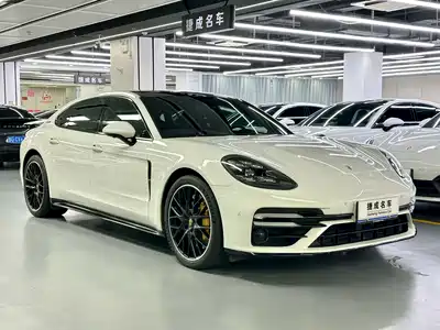 Porsche Panamera 2022