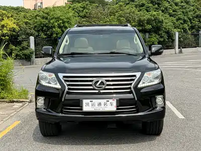 Lexus LX 2013