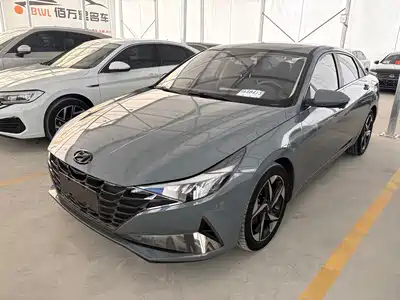 Hyundai Elantra 2022
