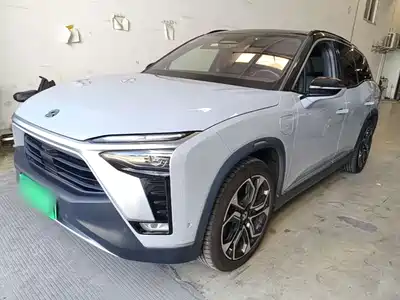 NIO ES8 2021