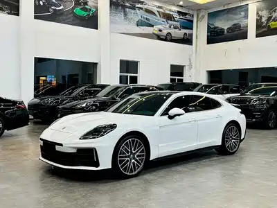 Porsche Panamera 2024