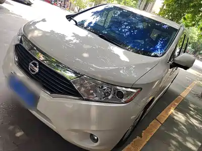 Nissan Quest 2015