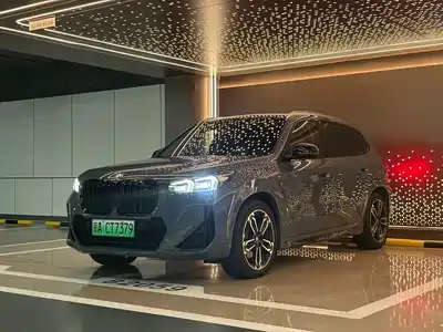 BMW iX1 2024
