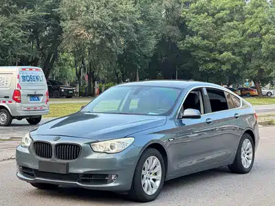 BMW 5 Series GT 2012