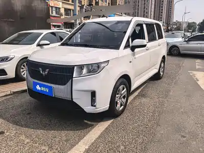 Wuling Motors Hongguang PLUS 2023
