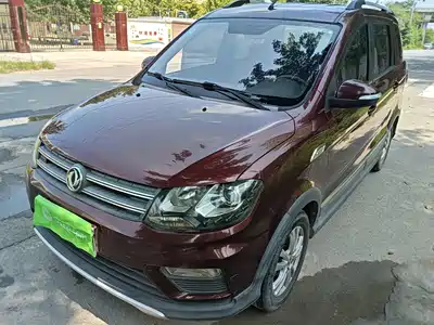 Dongfeng Fengguang 370 2016