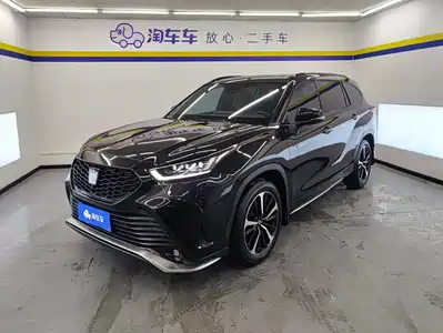 Toyota Crown Kluger 2023