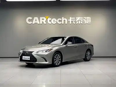 Lexus ES 2023