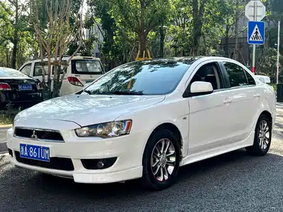 Mitsubishi Lancer EX 2013