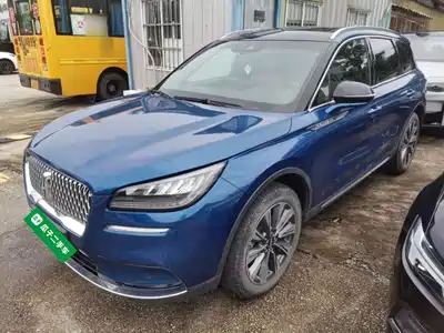 Lincoln Adventurer 2022