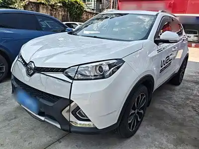 MG Roewe RX5 2015