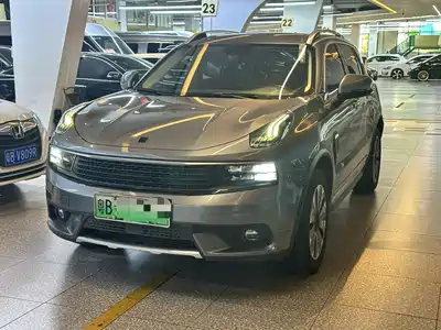 Lynk & Co 01 EM-P 2019