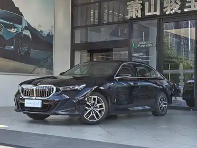 BMW i5 2025
