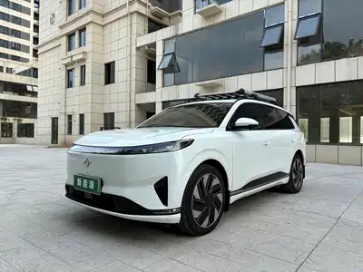 Dongfeng Yipai eπ008 2024