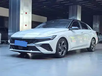 Hyundai Elantra 2023