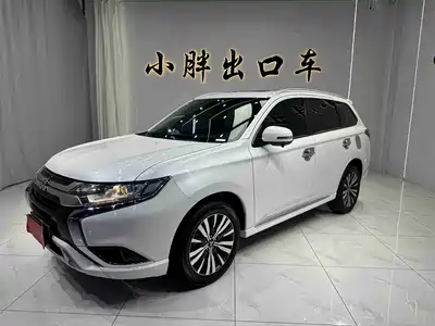 Mitsubishi Outlander 2023