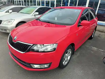 Škoda Rapid Spaceback 2016